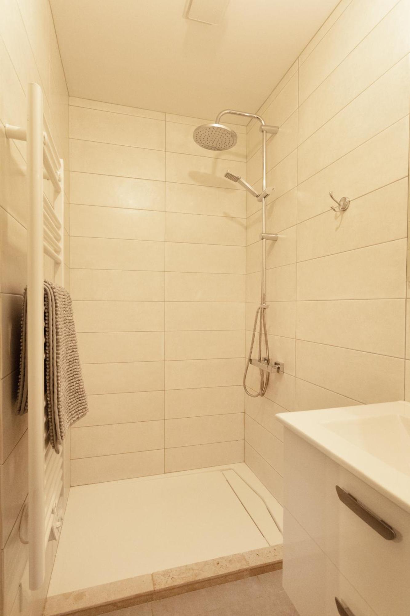 Logement équipé Saint-Paul-de-Varax Esterno foto